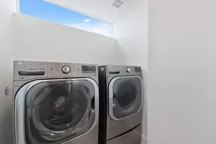 2851 Decker Pl., Houston, TX 77003 - Photo 18