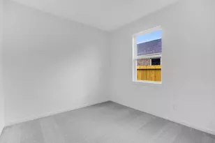 22002 Sam Raburn Dr, Tomball, TX 77375 - Photo 10