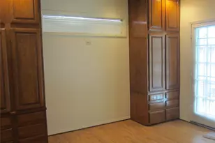 512 W Polk St, Houston, TX 77019 - Photo 10