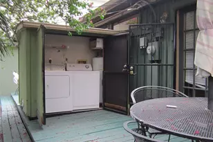512 W Polk St, Houston, TX 77019 - Photo 20