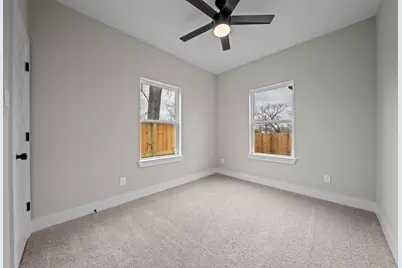929 Green Meadow Lane #B, Houston, TX 77091 - Photo 12