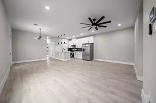 929 Green Meadow Ln, Houston, TX 77091 - Photo 4