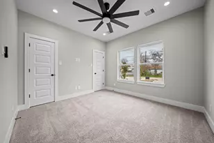 929 Green Meadow Ln, Houston, TX 77091 - Photo 10