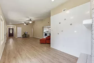3008 Hunnington Dr, Conroe, TX 77303 - Photo 4