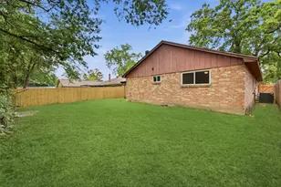 3008 Hunnington Dr, Conroe, TX 77303 - Photo 20