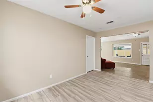 3008 Hunnington Dr, Conroe, TX 77303 - Photo 6