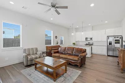 5264 Texas Street, Houston, TX 77011 - Photo 6