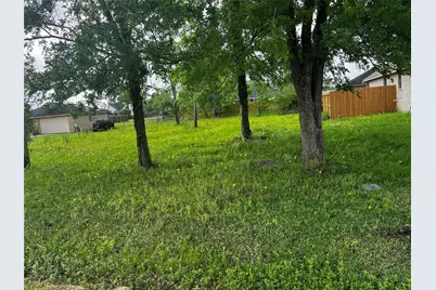 302 Manor Avenue, Arcola, TX 77583 - Photo 4