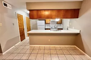 1039-1045 N Chenango St, Angleton, TX 77515 - Photo 8