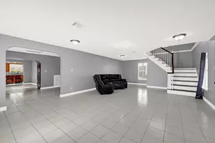 610 12th St, Dickinson, TX 77539 - Photo 10