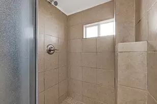 610 12th St, Dickinson, TX 77539 - Photo 24