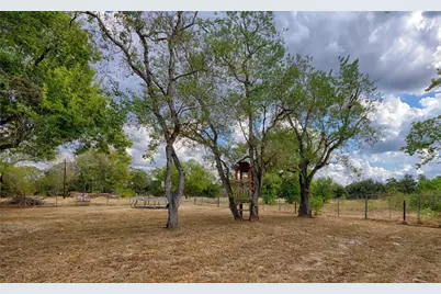 371 County Road 146, Hallettsville, TX 77964 - Photo 20