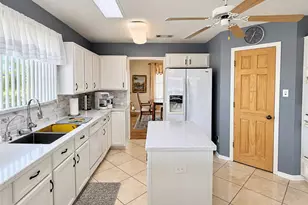7 S Skimmer St, La Marque, TX 77568 - Photo 12