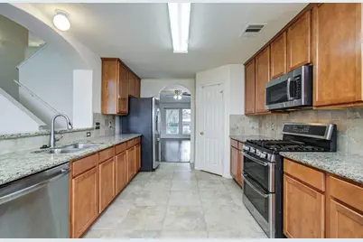 11610 Cross Spring Drive, Pearland, TX 77584 - Photo 12