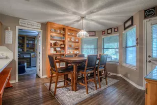 426 Brook Hollow Dr, Huntsville, TX 77340 - Photo 16