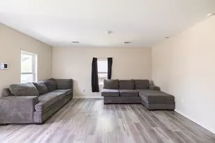 11938 Greenglen Dr, Houston, TX 77044 - Photo 6
