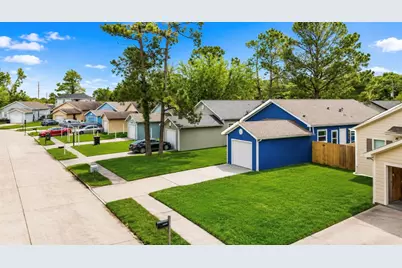 11938 Greenglen Drive, Houston, TX 77044 - Photo 2