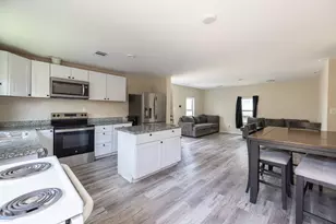11938 Greenglen Dr, Houston, TX 77044 - Photo 4