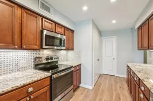 64 Hideaway Dr, Friendswood, TX 77546 - Photo 8