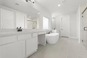 272 Warbler Song Dr, Willis, TX 77318 - Photo 8