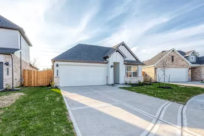 4906 Edgewood Drive, Fresno, TX 77545 - Photo 2