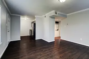 1600 W T C Jester Blvd, Houston, TX 77008 - Photo 1