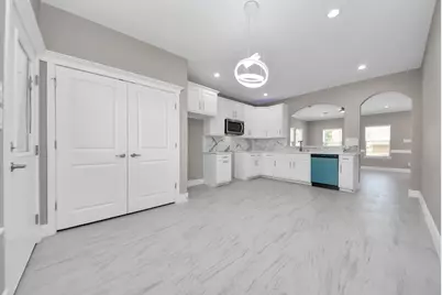 516 Bolster Street, Baytown, TX 77520 - Photo 8