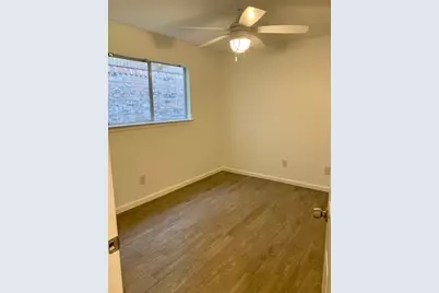 6319 Coachwood Drive, Houston, TX 77035 - Photo 10