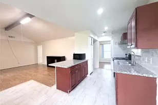 7303 Shiner Ln, Houston, TX 77072 - Photo 2