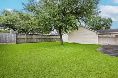 7827 Meadowbriar Lane, Houston, TX 77063 - Photo 28