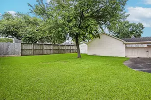 7827 Meadowbriar Ln, Houston, TX 77063 - Photo 28