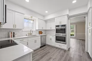 7827 Meadowbriar Ln, Houston, TX 77063 - Photo 10