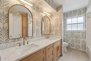 7827 Meadowbriar Ln, Houston, TX 77063 - Photo 16
