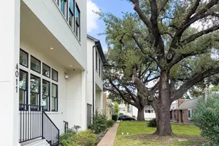 4011 Breakwood Dr, Houston, TX 77025 - Photo 2