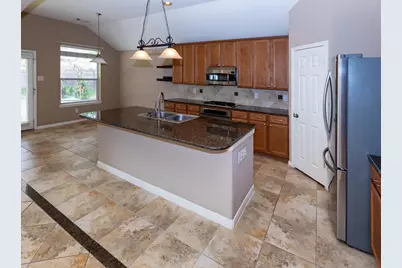 2702 Porto Bianco Lane, League City, TX 77573 - Photo 8
