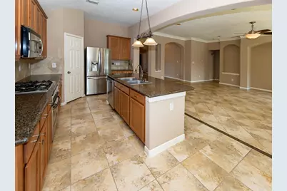 2702 Porto Bianco Lane, League City, TX 77573 - Photo 10