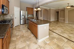 2702 Porto Bianco Ln, League City, TX 77573 - Photo 10