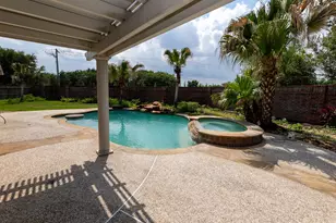 2702 Porto Bianco Ln, League City, TX 77573 - Photo 24