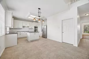 2918 Autumn Creek Dr, Friendswood, TX 77546 - Photo 12