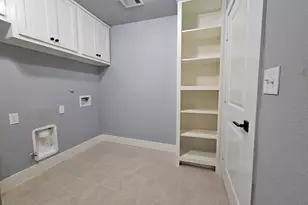 2129 Raspberry Ln, Pasadena, TX 77502 - Photo 12
