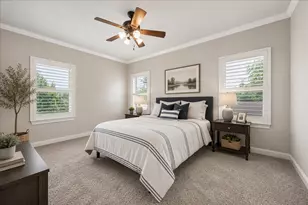 907 Queen Annes Rd, Houston, TX 77024 - Photo 20