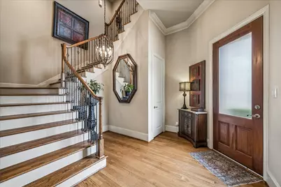 907 Queen Annes Road, Houston, TX 77024 - Photo 2