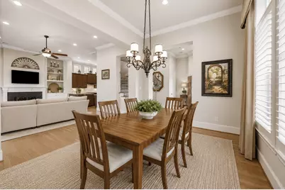 907 Queen Annes Road, Houston, TX 77024 - Photo 8
