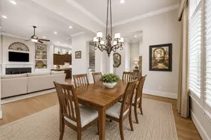 907 Queen Annes Rd, Houston, TX 77024 - Photo 8