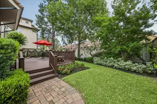 907 Queen Annes Rd, Houston, TX 77024 - Photo 26