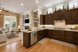907 Queen Annes Rd, Houston, TX 77024 - Photo 4