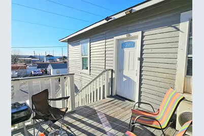 614 43rd St, Galveston, TX 77550 - Photo 2