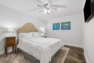9134 Olathe Street, Houston, TX 77055 - Photo 16