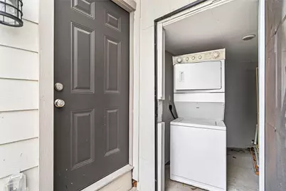 4630 Woodside Street, Houston, TX 77023 - Photo 26