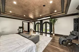 11103 Memorial Dr, Houston, TX 77024 - Photo 22